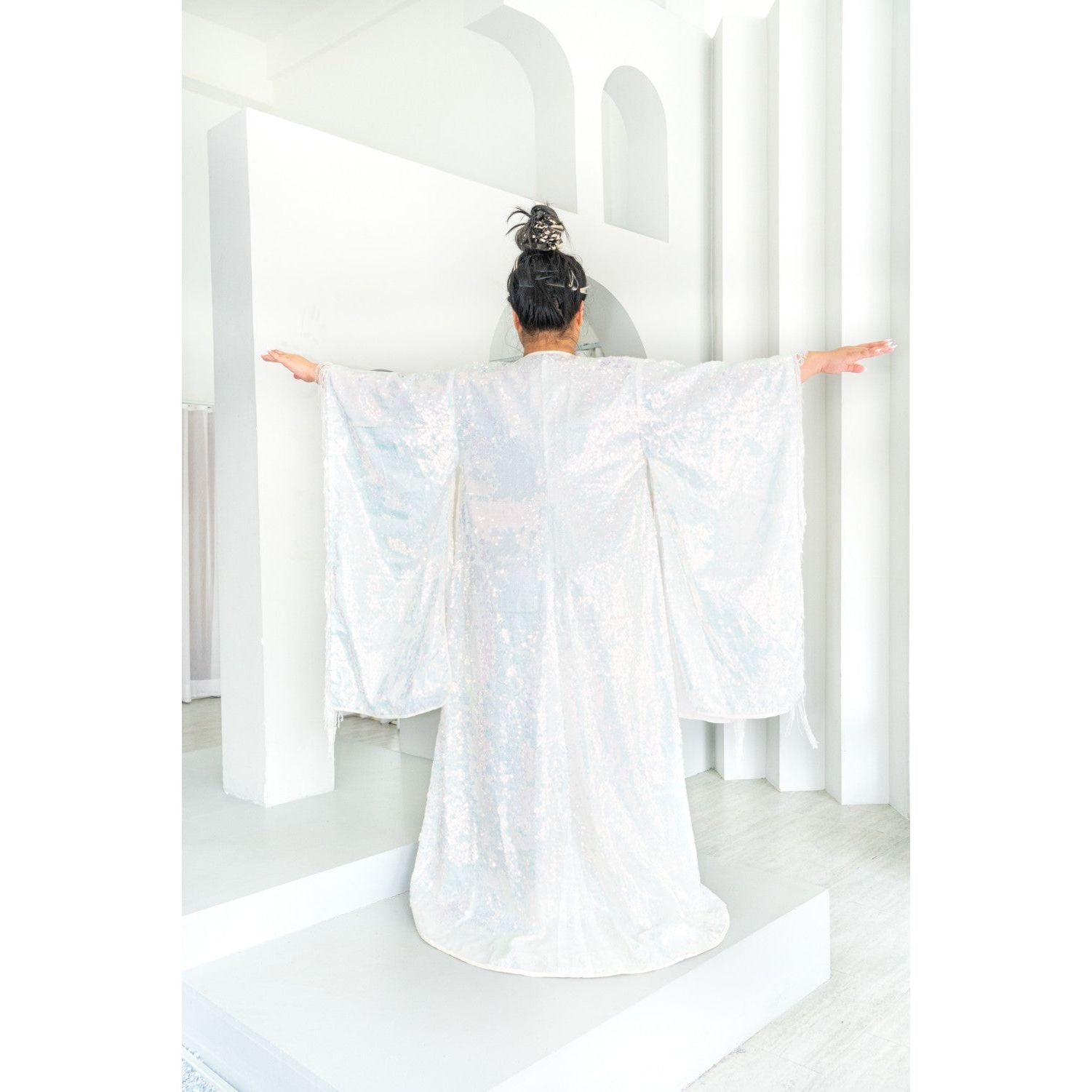 Long Sequin Kimono in Dreamy Creamy